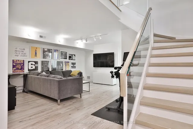 Additional image 23 of 142 Pears Ave Unit A9