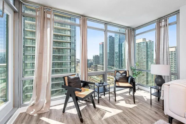 Additional image 4 of 81 Navy Wharf Crt Unit 2909