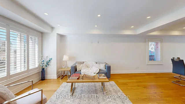 Additional image 6 of 98 Poyntz Ave