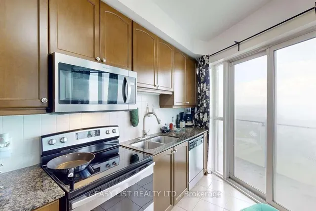 Additional image 10 of 50 Absolute Ave Unit 3801