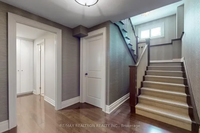 Additional image 38 of 4 Zaharias Crt