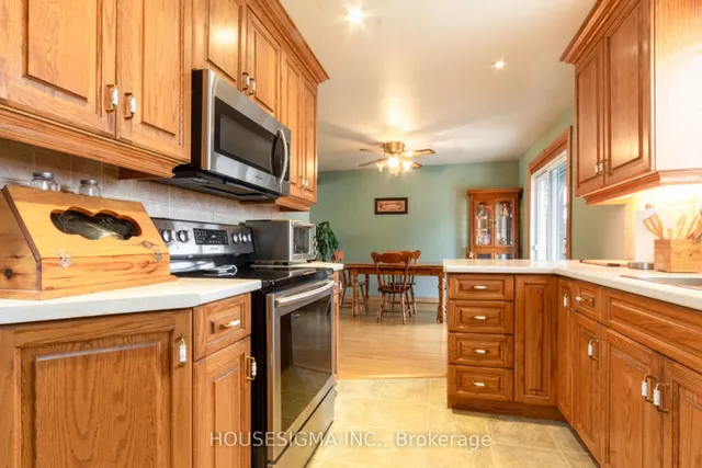 Additional image 8 of 2312 Malcolm Cres