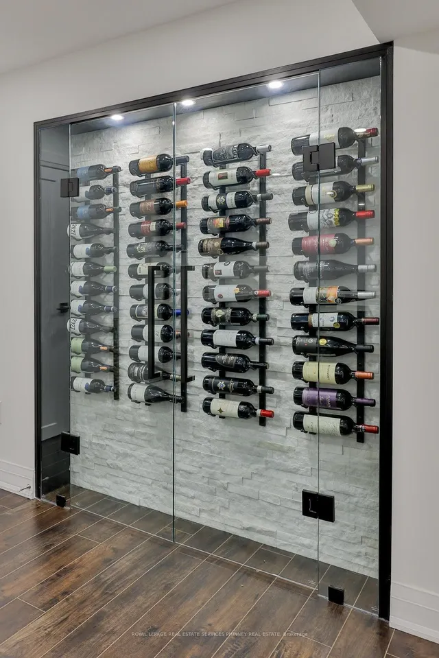 Additional image 30 of 958 Irish Moss Rd