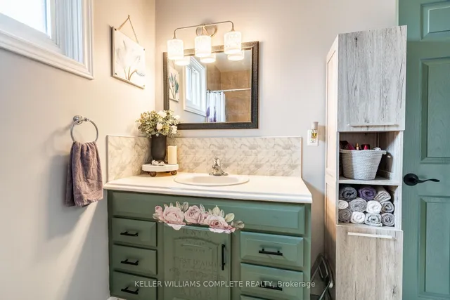 Additional image 27 of 47 Locheed Dr