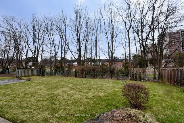 Additional image 38 of 914 Francis Rd