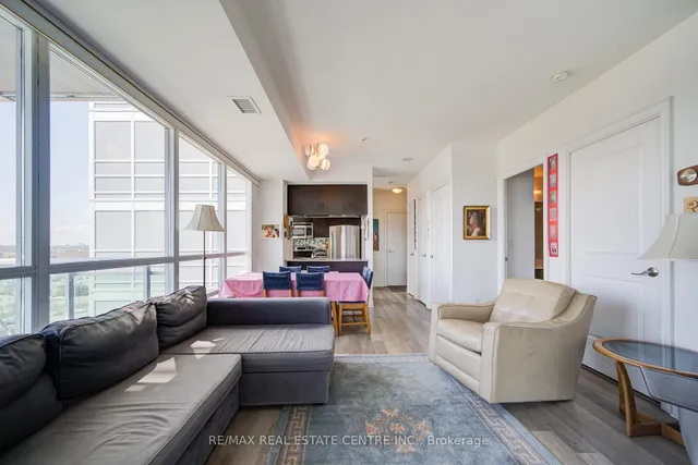 Additional image 25 of 16 Brookers Lane Unit 1602