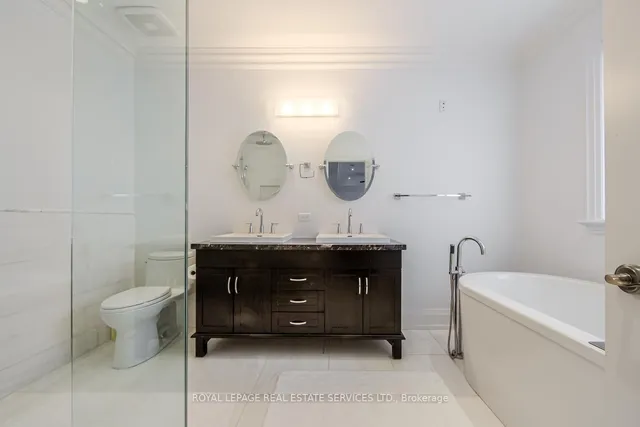 Additional image 23 of 21A Roycrest Ave