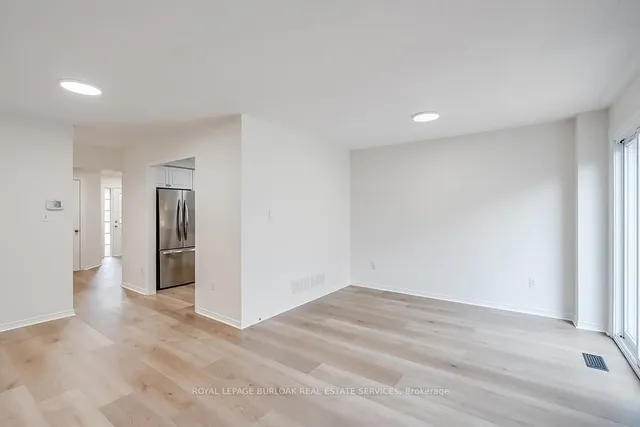 Additional image 6 of 453 Taylor Cres