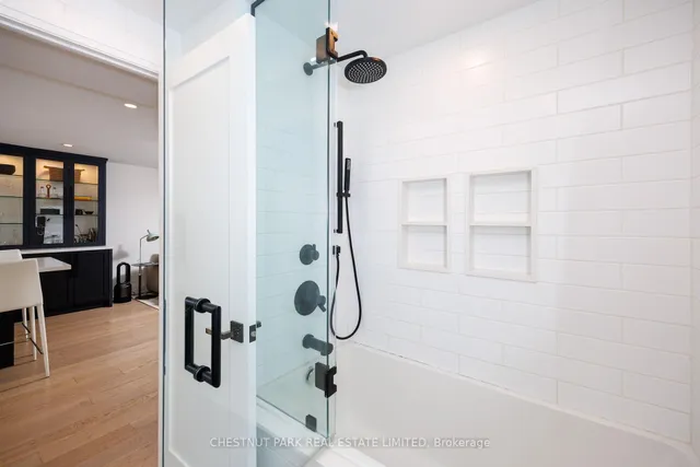 Additional image 26 of 40 Oaklands Ave Unit 203