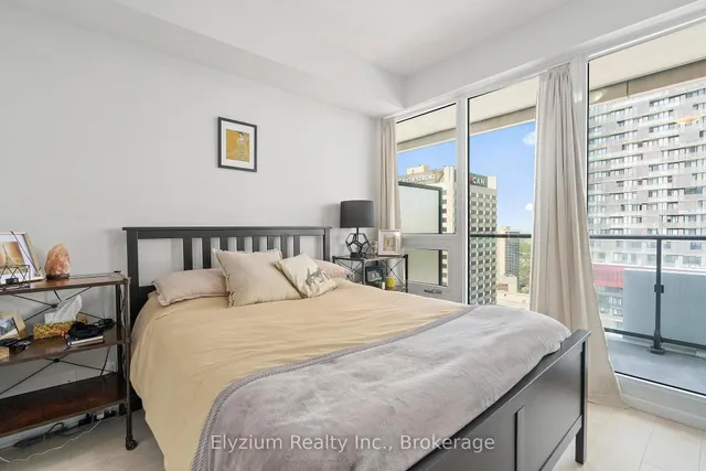 Additional image 14 of 2221 Yonge St Unit 3202