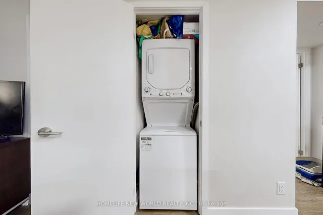 Additional image 27 of 38 Monte Kwinter Crt Unit 601