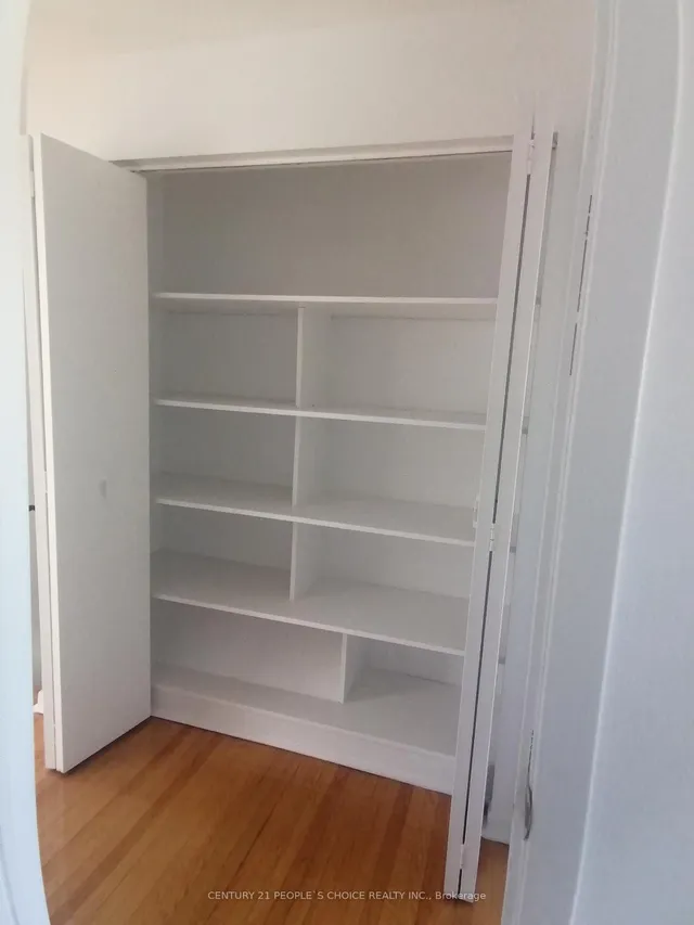 Additional image 15 of 17 Gosford Blvd Unit 9