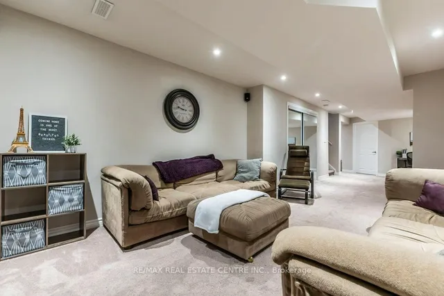 Additional image 34 of 328 Baverstock Cres