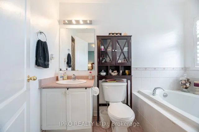 Additional image 30 of 770 Othello Crt Unit 70
