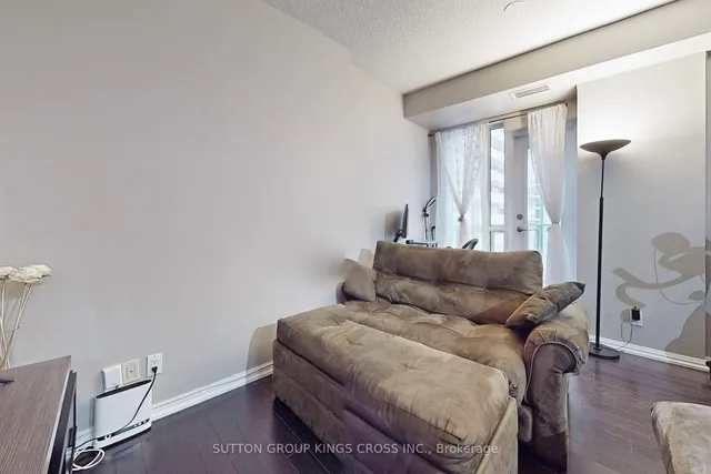 Additional image 13 of 35 Hayden St Unit 1112