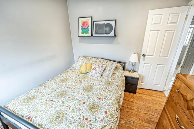 Additional image 38 of 712 Gladstone Ave