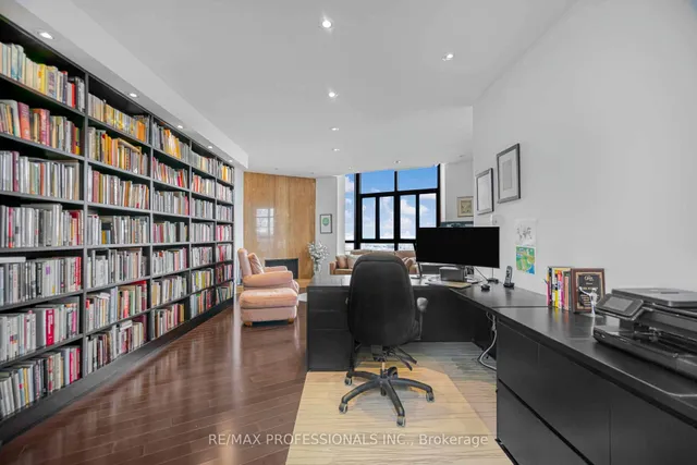 Additional image 4 of 2010 Islington Ave Unit PH03