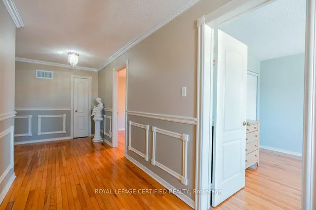 Additional image 23 of 29 Woodvalley Dr