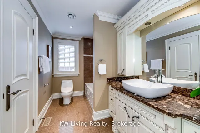 Additional image 32 of 70 Hartfield Rd