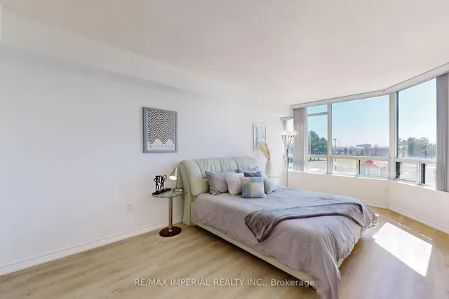 Additional image 13 of 330 Alton Towers Circ Unit 210