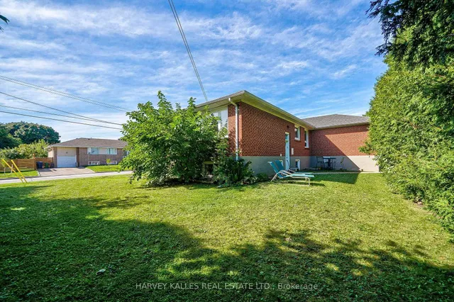 Additional image 48 of 215 Searle Ave