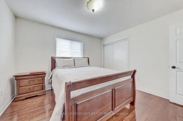 Additional image 26 of 37 Denim Dr