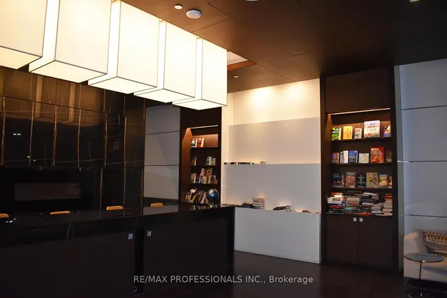 Additional image 29 of 205 Sherway Gardens Rd Unit 105