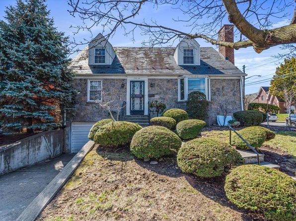 172-04 32 Avenue, Flushing, NY 11358