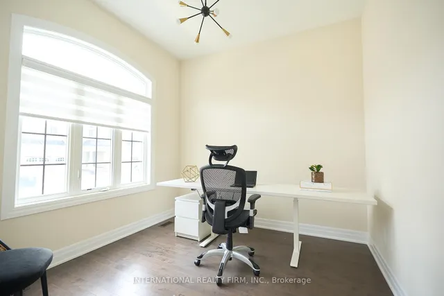 Additional image 4 of 63 Merlin St