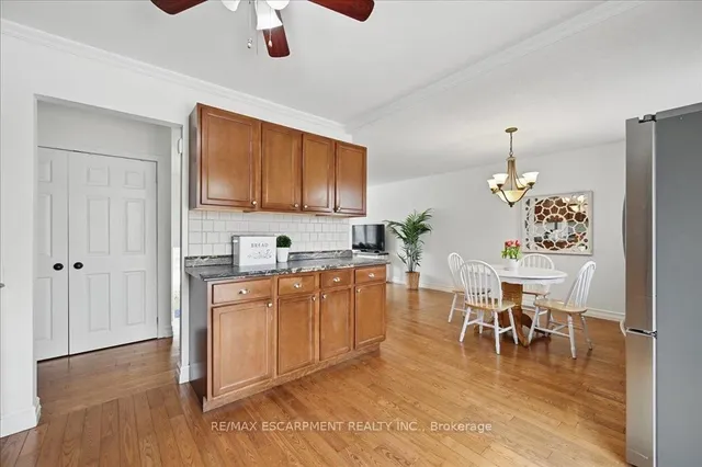 Additional image 16 of 2251 Ingersoll Dr