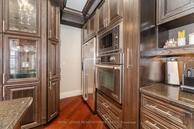 Additional image 20 of 915 Gaslight Way