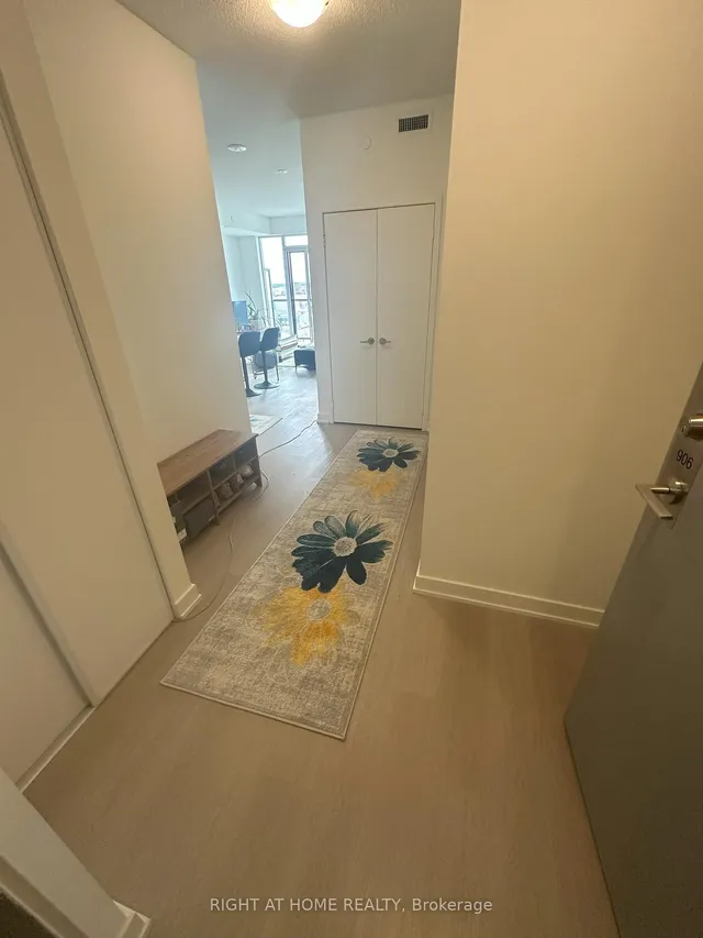 Additional image 3 of 859 The Queensway St Unit 906