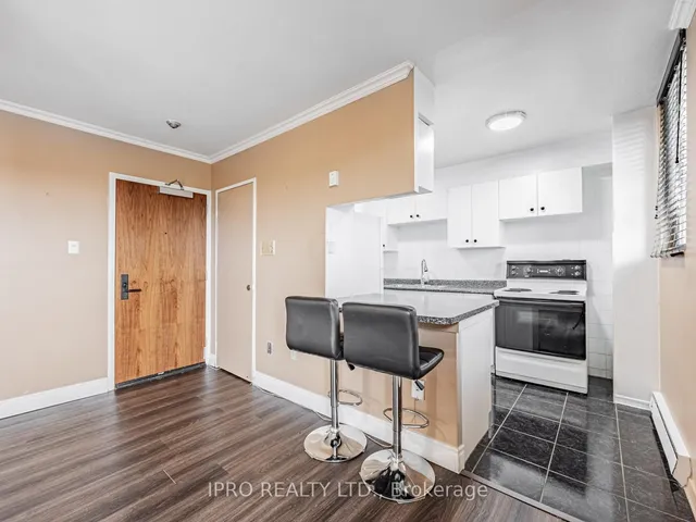 Additional image 6 of 1145 Logan Ave Unit 1201