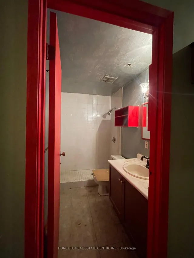 Additional image 6 of 121 Prescott Ave Unit 1