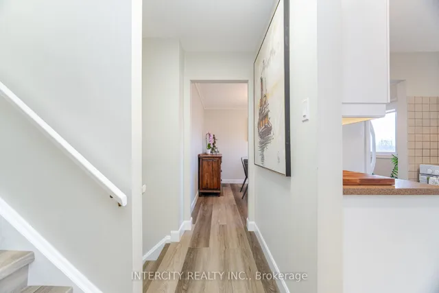 Additional image 11 of 35 Lower Canada Cres