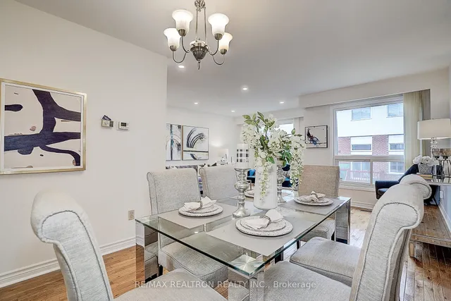 Additional image 8 of 82 Carnival Crt