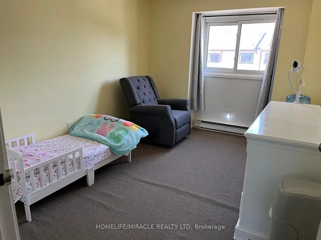 Additional image 2 of 20 Macallum Crt