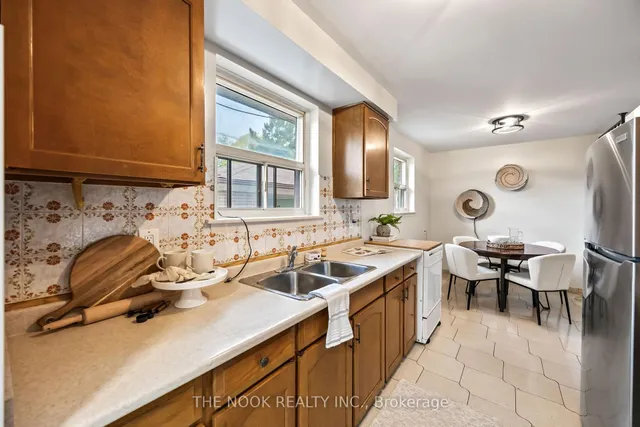 Additional image 14 of 5 Starlake Dr