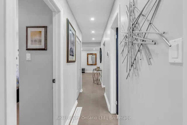 Additional image 13 of 692 Woodview Rd