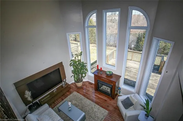 Additional image 12 of 573 Robert Ferrie Dr