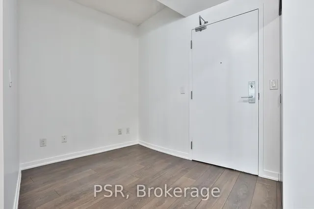 Additional image 23 of 51 East Liberty St Unit 1006