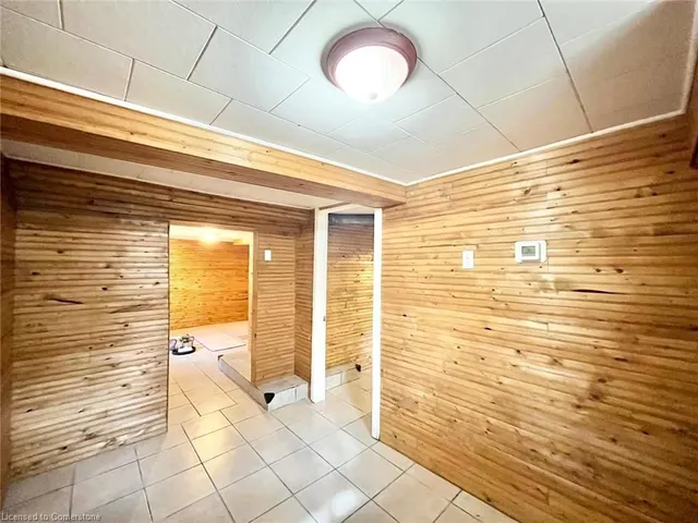 Additional image 22 of 305 Patricia Ave