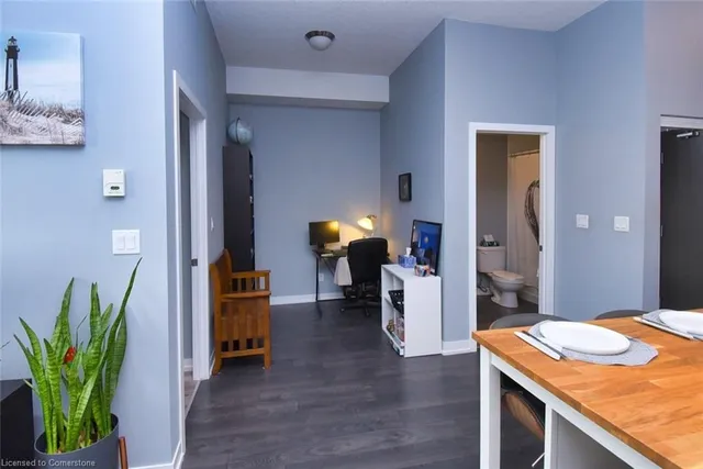 Additional image 19 of 1284 Guelph Line Unit 421