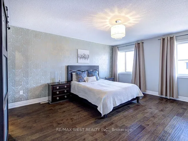 Additional image 26 of 104 Chalkfarm Cres