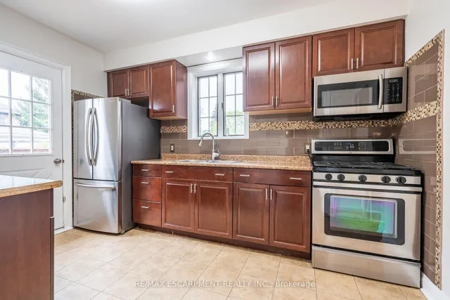 Additional image 17 of 11 Huxley Ave