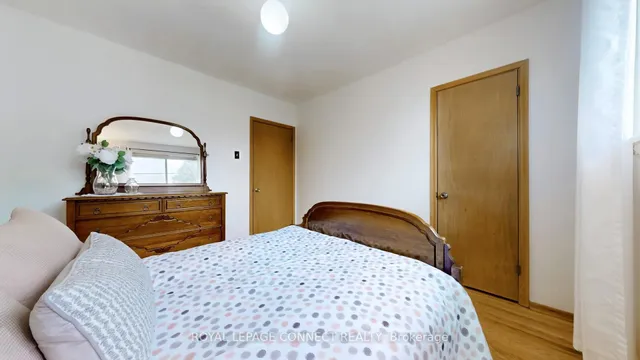 Additional image 23 of 26 Bromton Dr