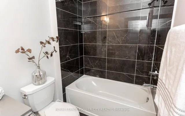 Additional image 34 of 25 Icon St