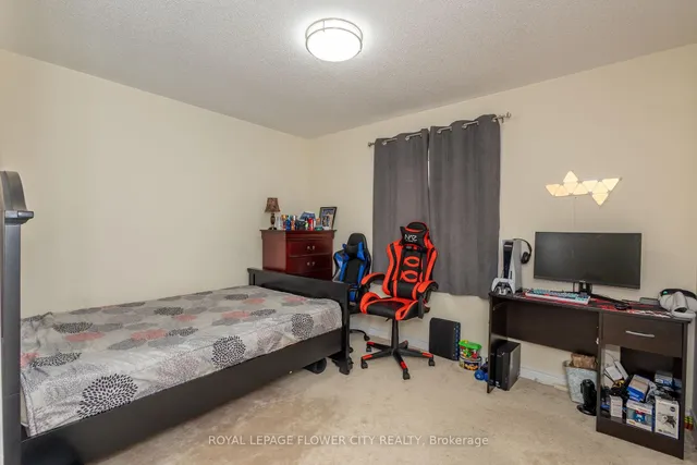 Additional image 32 of 8 Washburn Rd