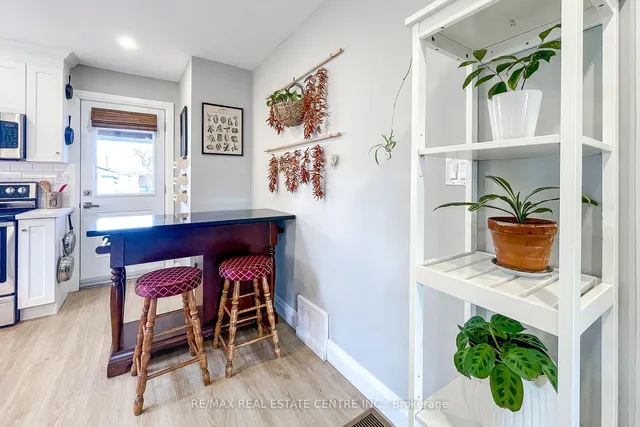 Additional image 11 of 112 Tragina Ave