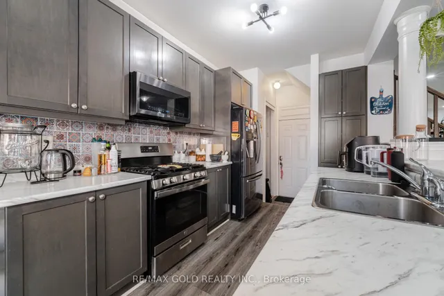 Additional image 19 of 13 Redfern St